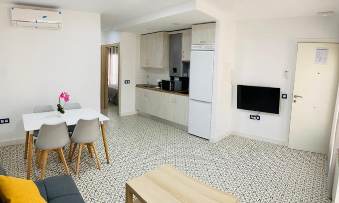 Margallo Appartement | Al-Qazeres Suites