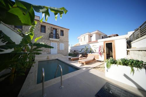 Alacati Villa | Alaçatı'da Saunalı Jakuzili Villa