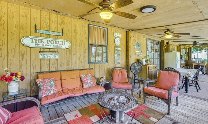 Catherine Maison | Alabama River Retreat: Dock, Fire Pit, Grill!