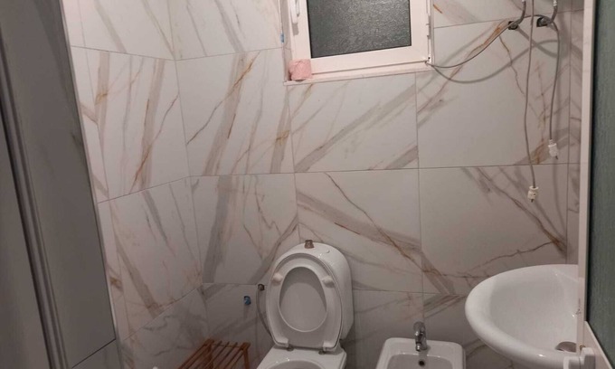 Tirana Maison | Alabaster House the center of Tiran
