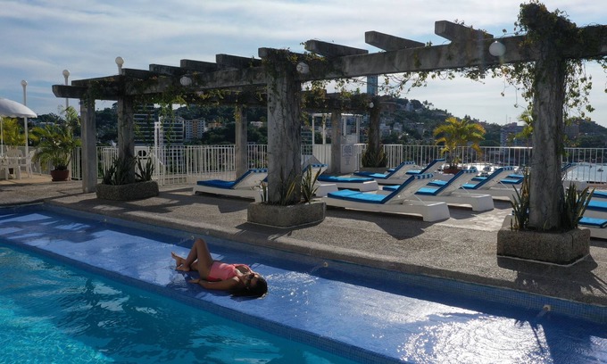 Caleta Hôtel | Alba Suites Acapulco