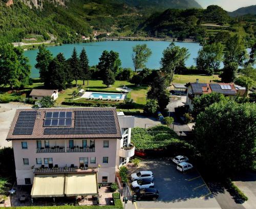 Padergnone Hôtel | Albergo Miralaghi