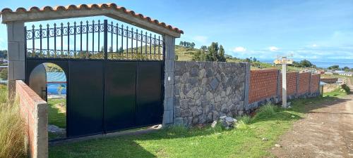 Juli Maison | Alberto homestay taypi qamaña establo