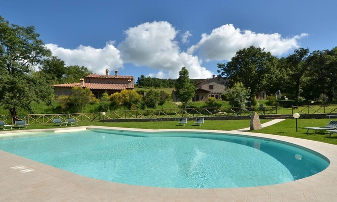 Roccalbegna Villa | Albicocco, Poderone, Roccalbegna, Grosseto and Maremma