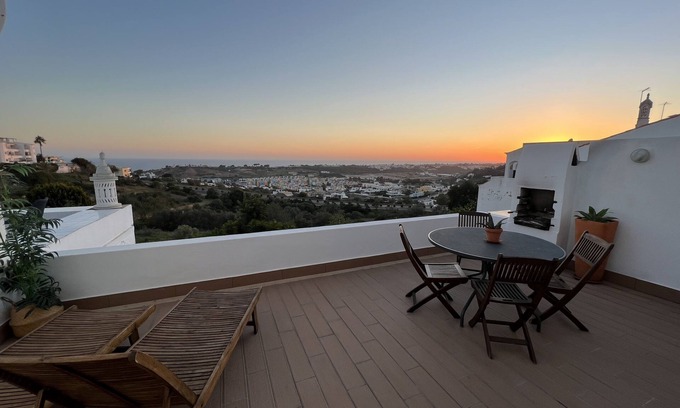 Patio Appartement | Albufeira Panoramic Sea & Marina view apartment, pool, center 15 min walk