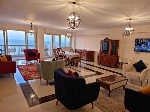 Bab Sharqi Appartement | Alex sea view apartment - families only