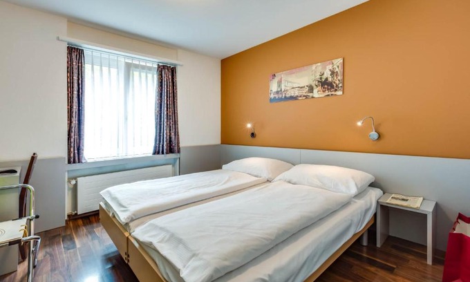 Niederdorf Maison | Alexander Guesthouse Zurich Old Town