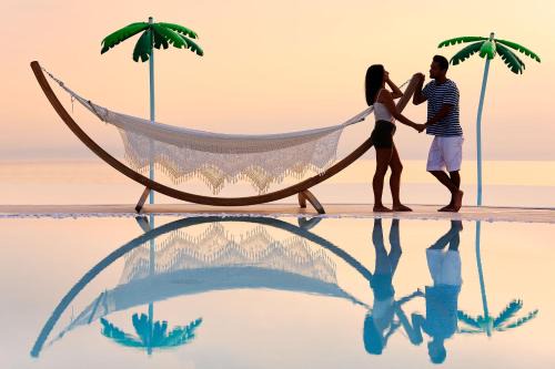Potos Hôtel | Alexandra Elegance Bridging Generations