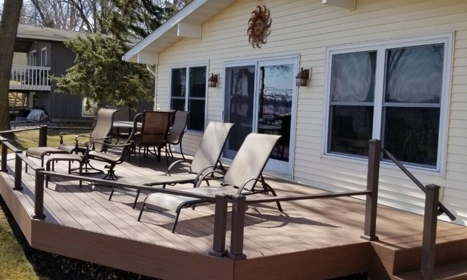 Farwell Cabine | Alexandria area lake home is ready for summer or winter adventure.