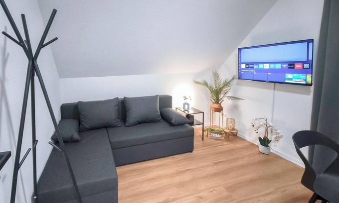 Stuttgart Appartement | ALFA 4-room apartment Stuttgart 8 p. Netflix INET