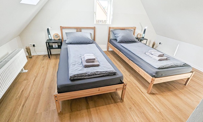 Stuttgart Appartement | ALFA Stuttgart 3BR 5 Beds Netflix INET EBK Wasen