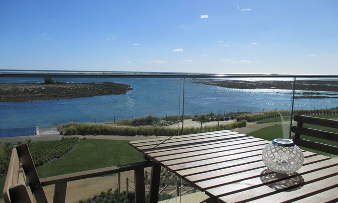 Fuseta Appartement | Algarve - Appartement romantique avec 1 chambre face à la mer, dans un parc naturel