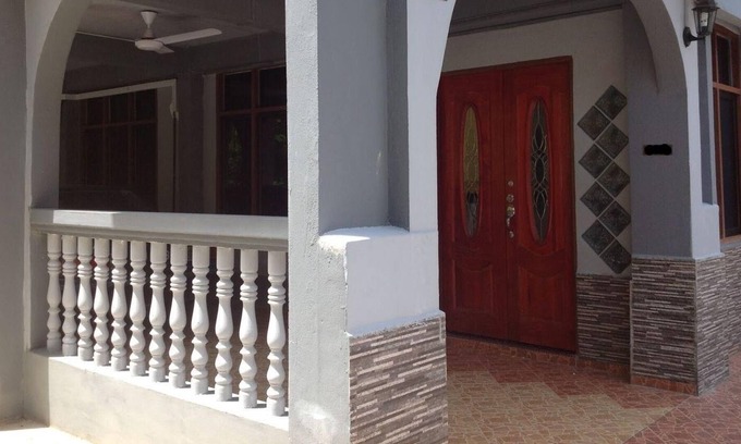 Wakaf Che Yeh Maison | Alif maison de vacances à Kota Bharu