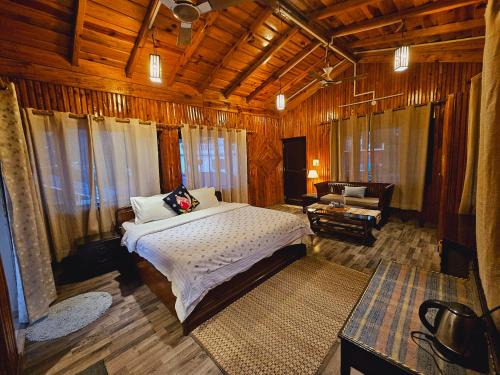 Bhimtal Station Balnéaire | Alinda House Naukuchiatal by THE GHAUR