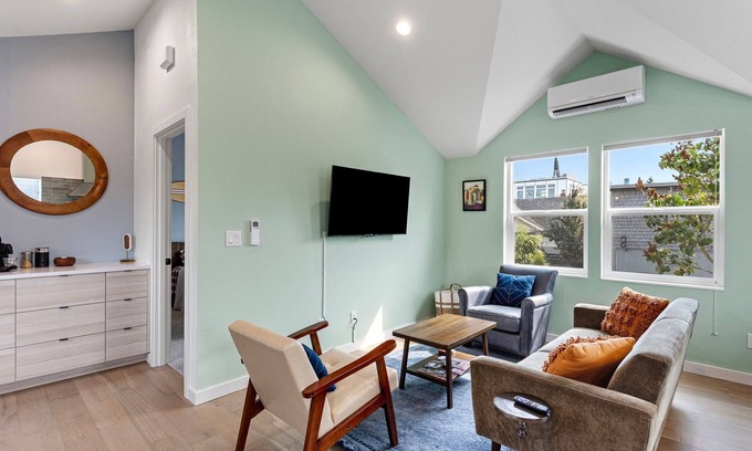 West Seattle Cottage | Alki Beach modern and cozy 3 bdrm home near dining, Lumen and T-Mobile park.
