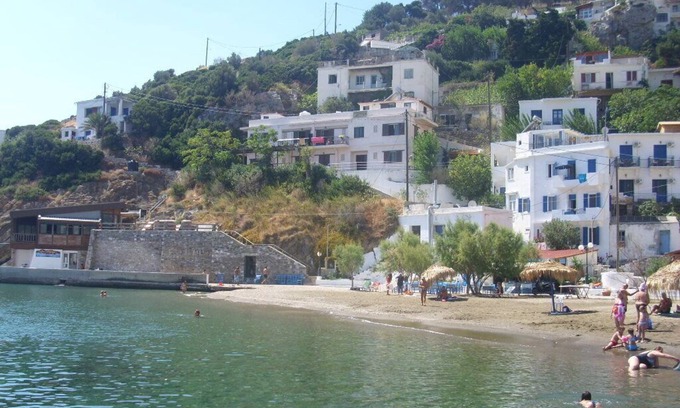 Ikaria Appartement | Alkistis Cozy By The Beach Apt in Ikaria Island, Therma Ground Floor