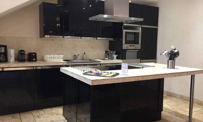 Bailly Appartement | Ensemble des appartements Hortensia, Lys, Lilas et Dhalia- Capacité 25 personnes