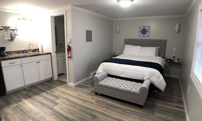 Waterville Appartement | All-inclusive studio apartment located in Waterville with amenities included