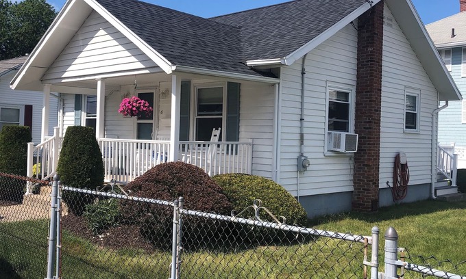 Hull Maison | Toute la saison charmante Nantasket Beach House