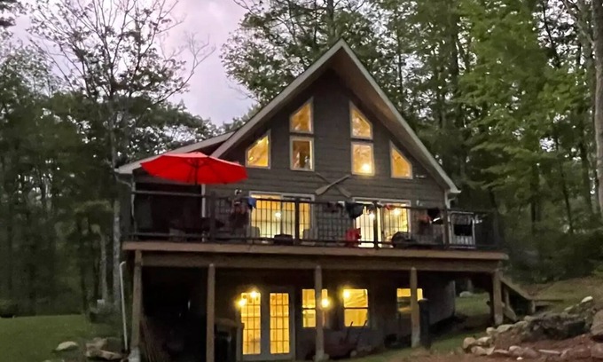 Barrington Cabine | All season cozy waterfront cabin. Ideal get away.