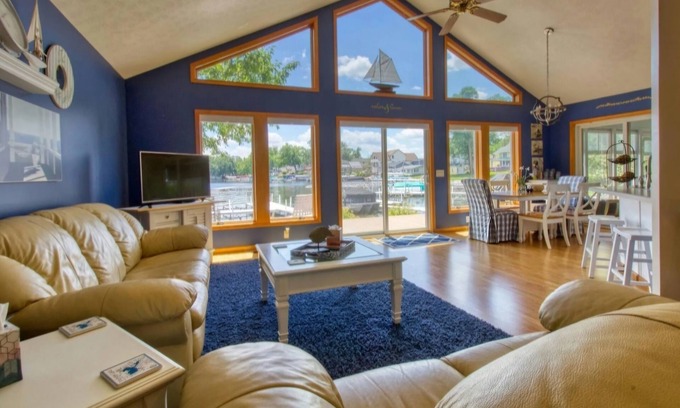 North Webster Maison | Baxter Place 3B 2.5BA