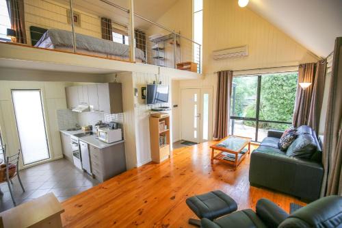 Bright Villa | Allambie Cottages - Villa 1