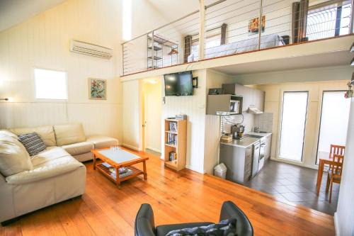Bright Maison | Allambie Cottages - Villa 3