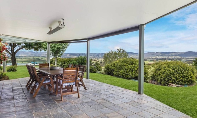Mount Frome Maison | Allambie Poolside Elegance in Mudgee Countryside