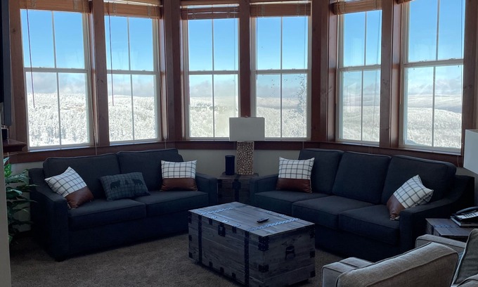 Snowshoe Copropriété | Allegheny Springs Slope Side Penthouse - Amazing Views