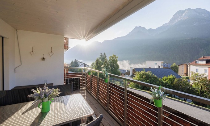 Engadin Scoul Appartement | 7 votes pour "e-domizil": 4. 66 sur un maximum de 5. 0 points