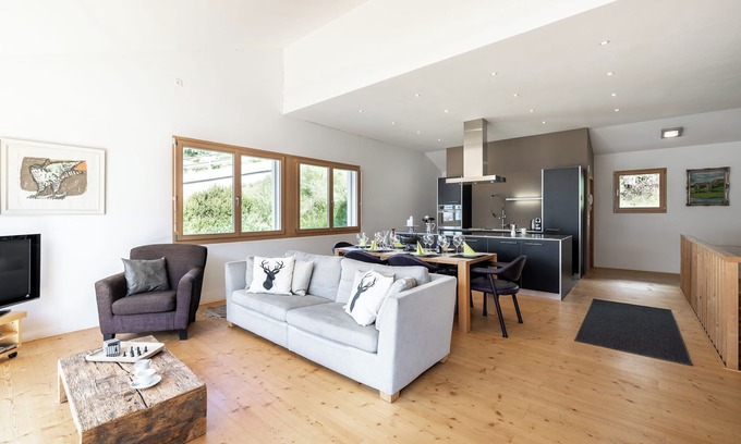 Engadin Scoul Appartement | 12 évaluations provenant de "e-domizil": 4. 82 sur un maximum de 5,0 points