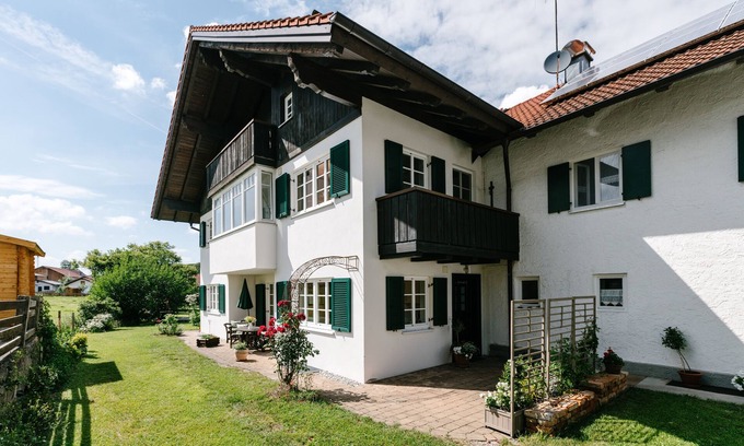 Rosshaupten Appartement | Allgäu a. Forggensee - near Neuschwanstein, apartment f. Couples and family, 2 bedrooms, WLAN