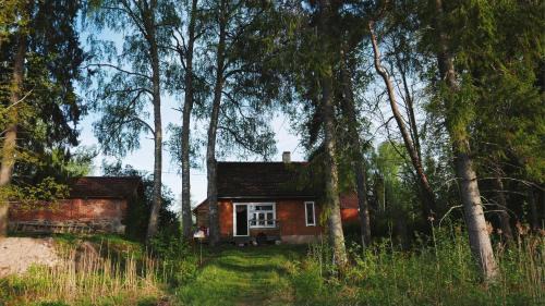 Pohja-Sakala Parish Maison | Allika-Löövi Sauna Cabin