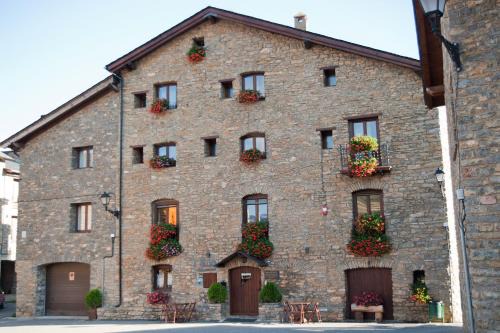 Pujal Maison | Allotjament Rural Ca L'Anton