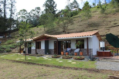 Guarne Maison | Alma Farm House