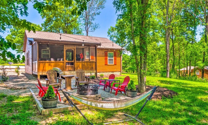 Lindseyville Cabine | 'Almost Heaven' Farmers Paradise on 50 Acres!