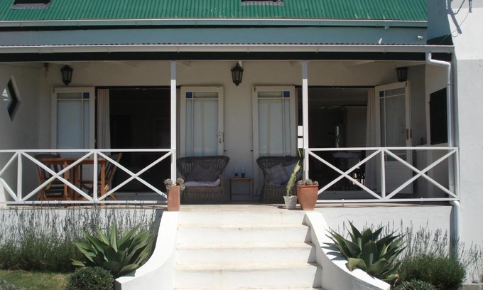 Darling Maison | Aloe Cottage