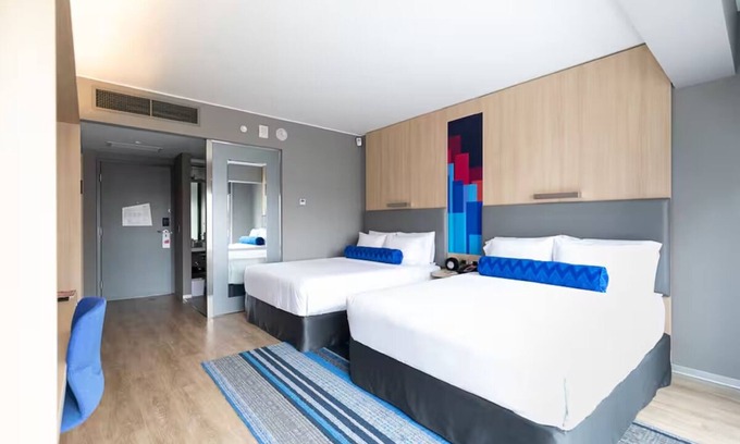 Leuro Hôtel | Aloft Lima Miraflores l Breezy 2 Queens l Pet-friendly Hotel w/Indoor Pool