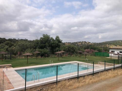 El Castillo de las Guardas Maison | Alojamiento Rural 'al Muniat'
