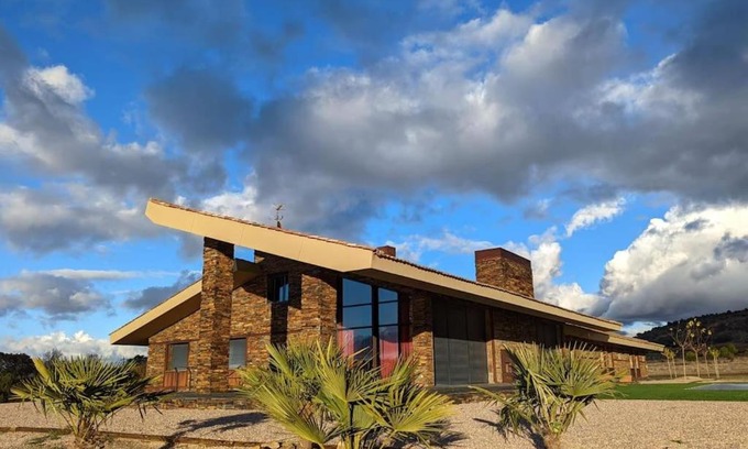 Valleruela de Pedraza Chalet De Ski | Alojamiento rural de lujo en Pedraza-Tejadilla