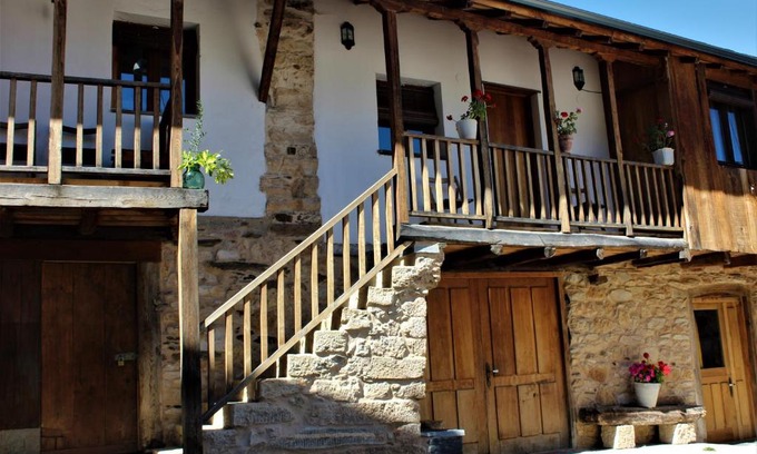 Rubia Maison | Alojamientos Serra da Lastra