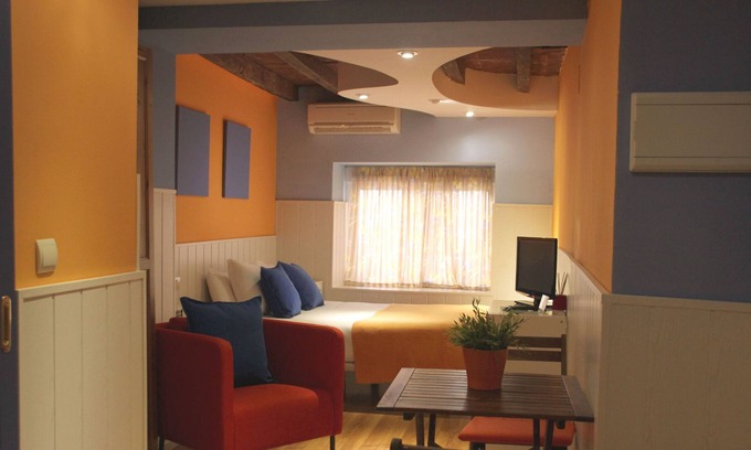 Valdepenas Appartement | Aloque Posada, charming accommodation in Valdepeñas, very central.