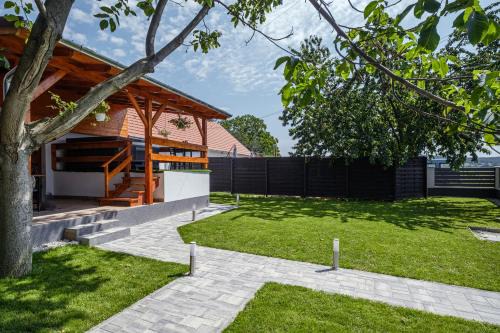Balatoncsicso Appartement | Alpakavendégház