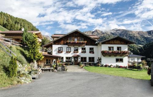 Navis Maison | Alpengasthof Eppensteiner