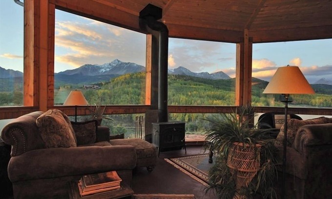 Placerville Maison | Alpenglow Ranch, Telluride: 2 BR / Vues panoramiques / 12 acres / étang