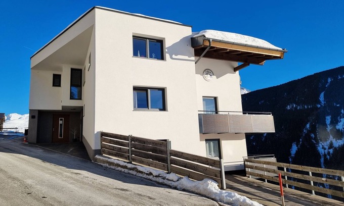 Kappl Appartement | Alpenliebe by Interhome