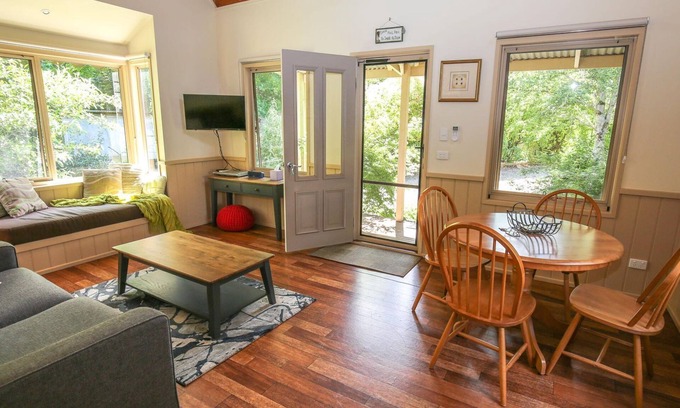 Harrietville Cottage | Alpine Arnica Cottages: Cottage 2