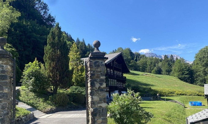 Val d'Illiez Maison | Alpine Chalet Manor