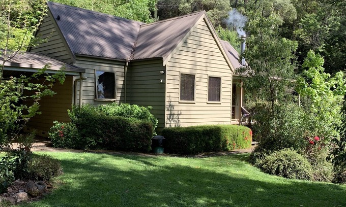 Harrietville Cottage | Shady Brook Alpine Delux Cottage & jardins