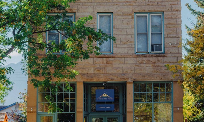 La Veta Appartement | Alpine Oasis – Your Perfect La Veta Getaway -In the heart of downtown La Veta